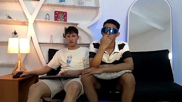 Snapshot of GRETTY_BOYS chatting on October 4, 7:17 am GRETTY BOYS online show from October 4, 7:17 am