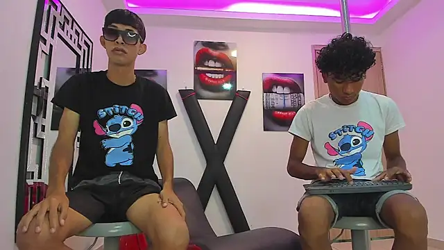 Snapshot of LONDON_BOYS1 chatting on September 9, 7:19 am LONDON BOYS1 online show from September 9, 7:19 am