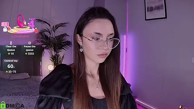 Snapshot of Leri_Star chatting on October 4, 7:45 pm Leri Star online show from October 4, 7:45 pm