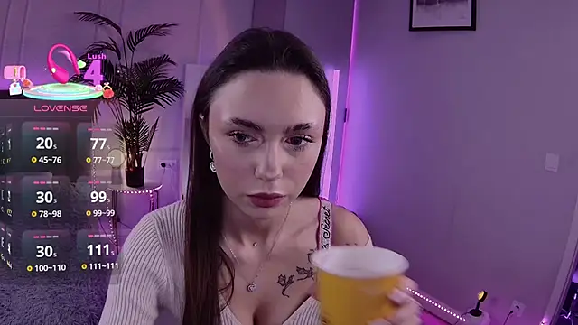 Snapshot of Leri_Star chatting on October 5, 9:24 pm Leri Star online show from October 5, 9:24 pm