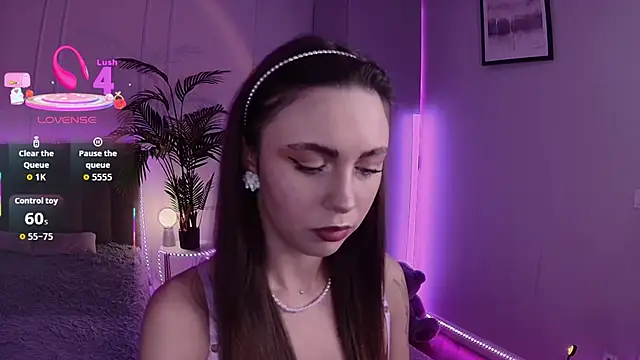 Snapshot of Leri_Star chatting on October 8, 7:44 pm Leri Star online show from October 8, 7:44 pm