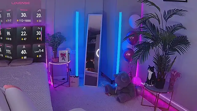 Snapshot of Leri_Star chatting on December 14, 7:18 pm Leri Star online show from December 14, 7:18 pm