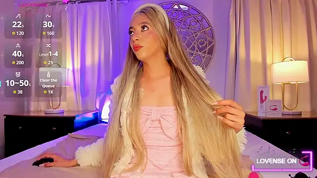 Isabella glam online show from October 28, 7:05 pm