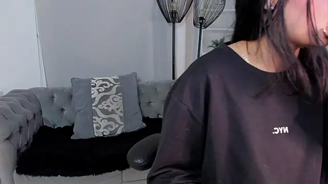 Snapshot of Elen_CR chatting on October 11, 1:09 pm Elen CR online show from October 11, 1:09 pm