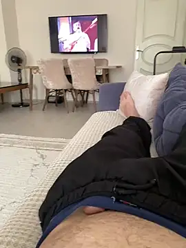 banuemre28 online show from June 20, 1:47 pm