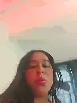 Snapshot of Aleg556778 chatting on May 15, 9:44 pm Aleg556778 online show from May 15, 9:44 pm