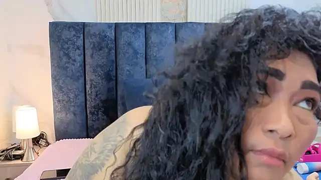 yunkeyc online show from November 23, 2:33 am