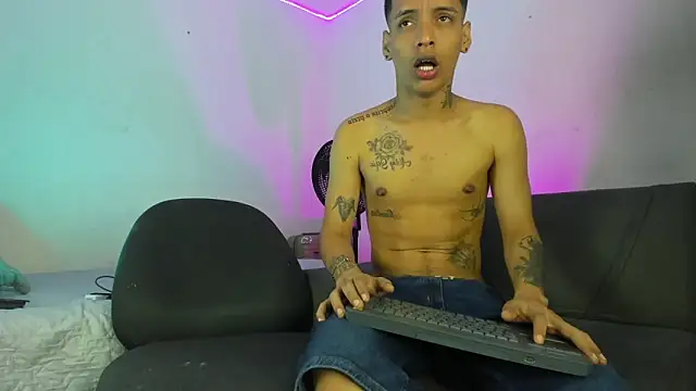 twinkDuohot online show from May 8, 7:41 pm