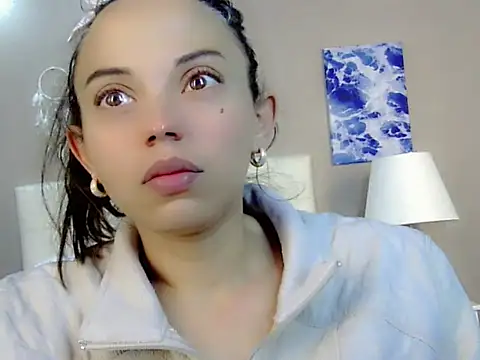 Perla vonrose online show from September 18, 12:29 pm
