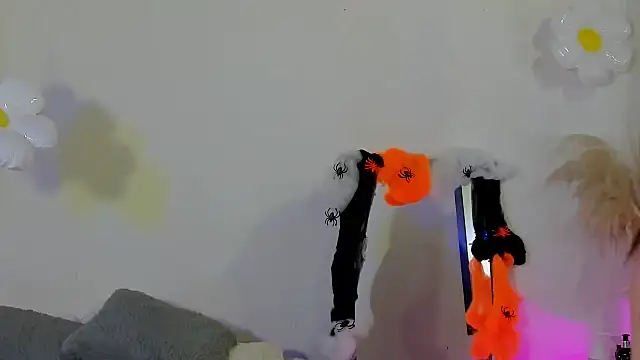 Naomi Flame online show from October 28, 8:44 pm