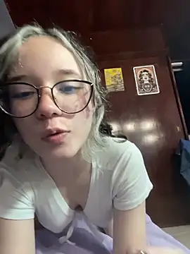 Snapshot of sukubo__ chatting on February 3, 6:22 am sukubo online show from February 3, 6:22 am