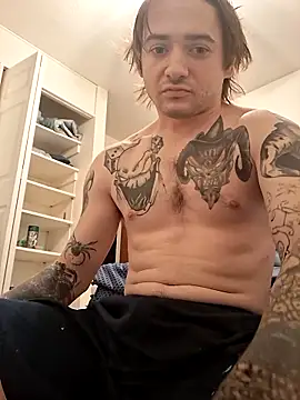 Snapshot of Mr_nightfall chatting on December 18, 4:29 am Mr nightfall online show from December 18, 4:29 am