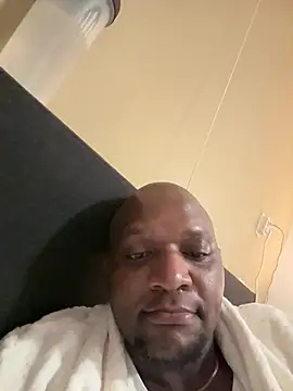 Snapshot of DapplingGesture chatting on February 28, 3:18 am DapplingGesture online show from February 28, 3:18 am