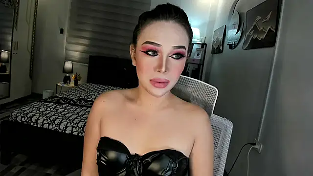 Snapshot of Lavinia_NastyGoddess chatting on October 18, 4:30 pm Lavinia NastyGoddess online show from October 18, 4:30 pm