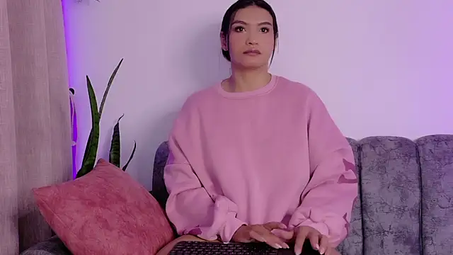Snapshot of samiradoll chatting on June 10, 3:50 am samiradoll online show from June 10, 3:50 am