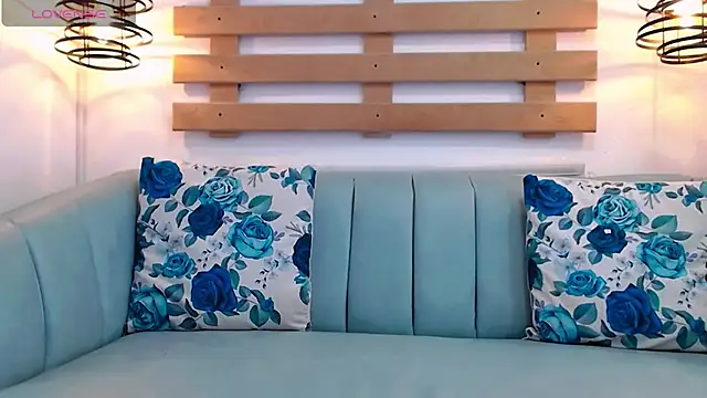 Snapshot of ArianaSantana chatting on October 4, 12:47 pm ArianaSantana online show from October 4, 12:47 pm