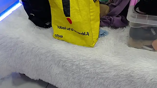 Snapshot of ArianaSantana chatting on October 29, 12:51 pm ArianaSantana online show from October 29, 12:51 pm