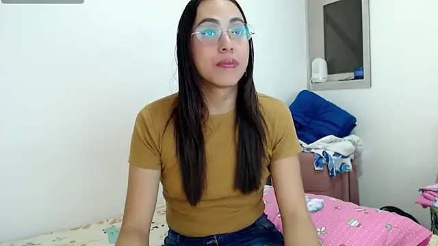 missblu online show from May 10, 7:57 am