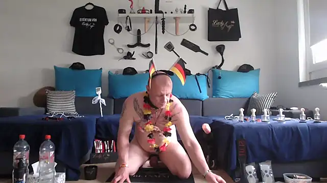 Sklave-Sille online show from June 17, 1:01 pm