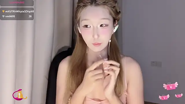 Winnie666- online show from September 18, 3:36 pm