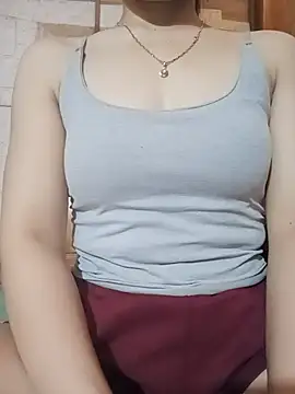 LucyyLy online show from May 19, 4:19 am