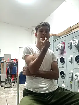 Babyalejandro 20 online show from September 24, 7:33 am