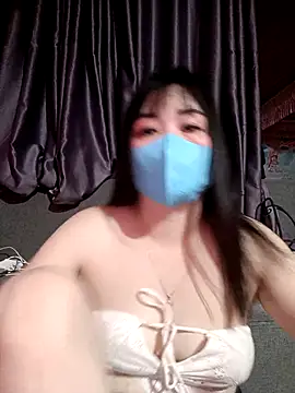 Snapshot of ChunkyLy chatting on September 17, 4:25 am ChunkyLy online show from September 17, 4:25 am