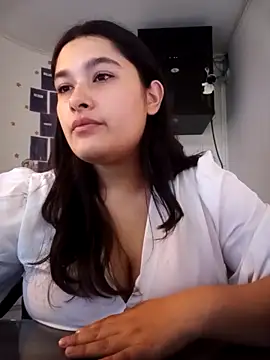 ValentinaDeLuna online show from September 9, 6:13 am