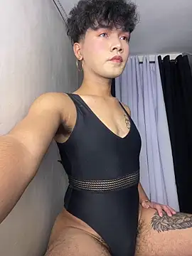 sissielil online show from October 25, 1:40 pm