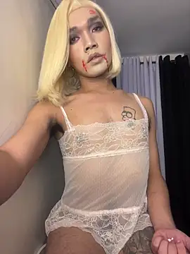 sissielil online show from October 31, 2:51 pm