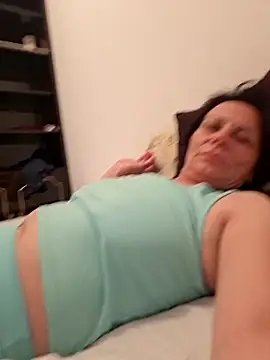 jessyca  online show from September 28, 8:25 pm