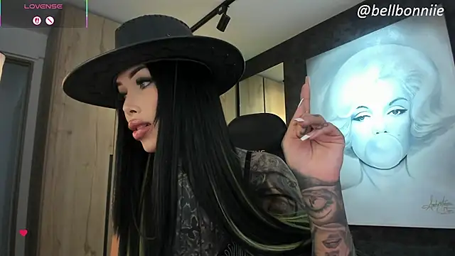 belllbonniie online show from October 30, 6:41 pm