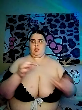 Snapshot of Vllada_Brattz chatting on June 28, 8:15 pm Vllada Brattz online show from June 28, 8:15 pm