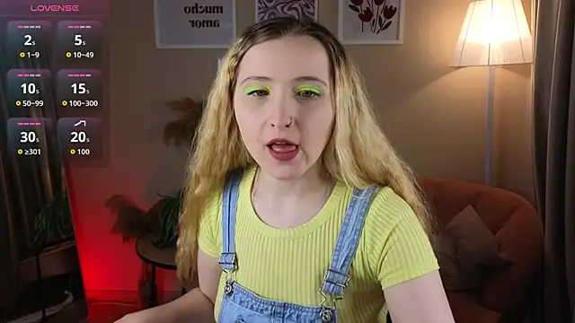 Snapshot of Milana_Key chatting on October 7, 9:12 pm Milana Key online show from October 7, 9:12 pm