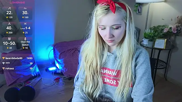 Snapshot of Milana_Key chatting on December 1, 10:09 am Milana Key online show from December 1, 10:09 am