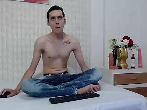 LuigiMarchetti online show from September 29, 7:40 pm