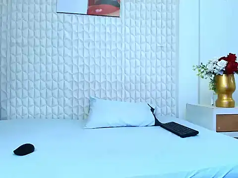 LuigiMarchetti online show from October 8, 7:44 pm