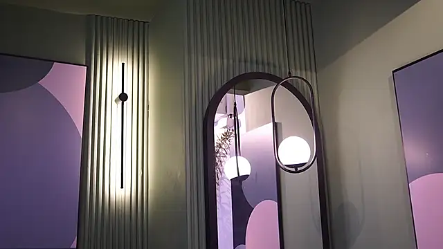 Tayler Kim online show from October 3, 6:27 pm