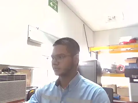 Snapshot of jayden_cooper1 chatting on December 16, 5:07 pm jayden cooper1 online show from December 16, 5:07 pm