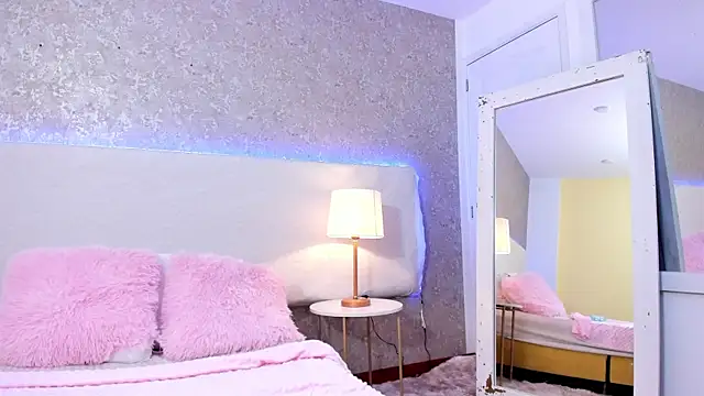 AnniieCooper online show from March 22, 2:09 pm