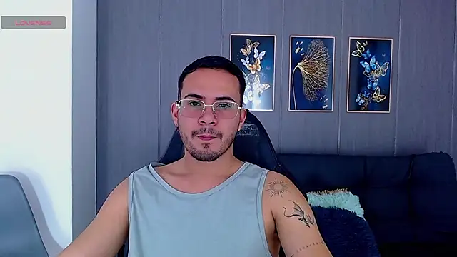Arontrey21 online show from September 19, 7:36 pm