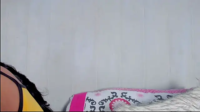 Snapshot of shanty_cole chatting on May 29, 12:03 pm shanty cole online show from May 29, 12:03 pm