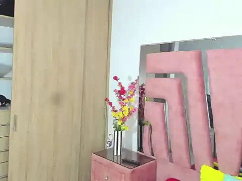 MaraKarly online show from October 20, 7:36 pm