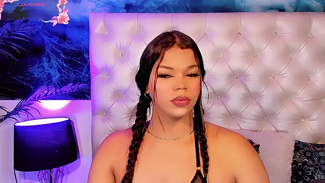 Valeria Swett  online show from June 9, 8:53 pm
