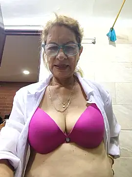 MaryLunne online show from October 4, 12:19 am