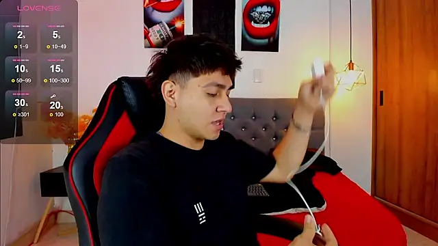 Nicolas James Sc online show from December 16, 1:49 pm