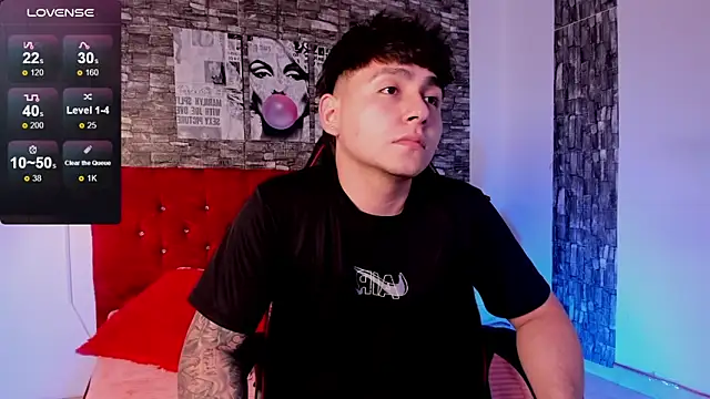 Nicolas James Sc online show from March 12, 2:01 pm