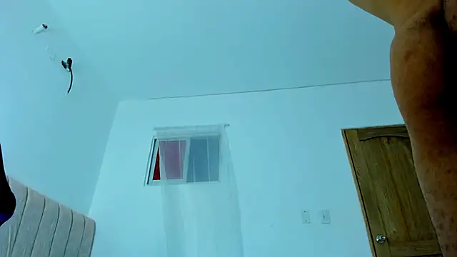 Snapshot of magic_mike_26 chatting on October 30, 11:00 am magic mike 26 online show from October 30, 11:00 am