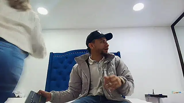 genessis  david online show from September 19, 3:30 am