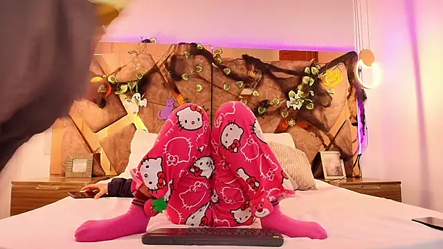 genessis  david online show from October 13, 4:01 am